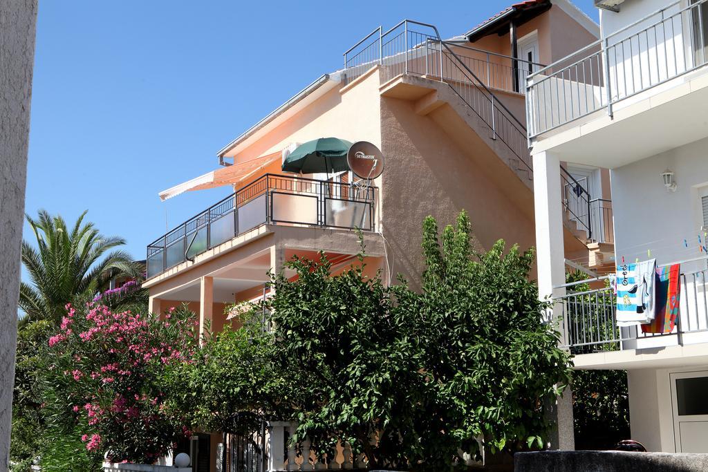 Apartments Jasmin Трогир Экстерьер фото