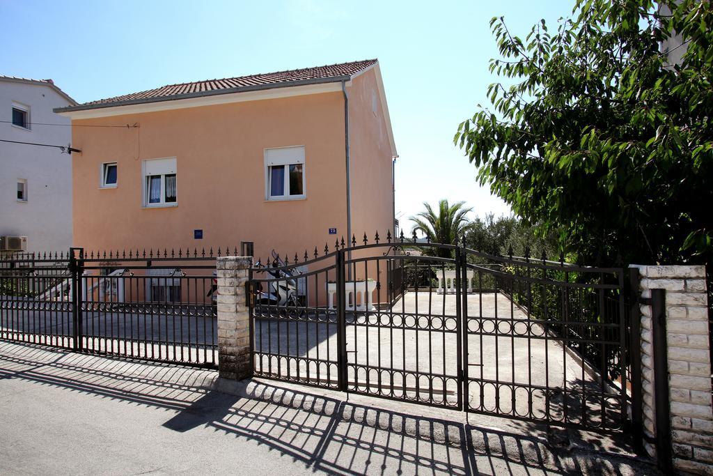 Apartments Jasmin Трогир Экстерьер фото