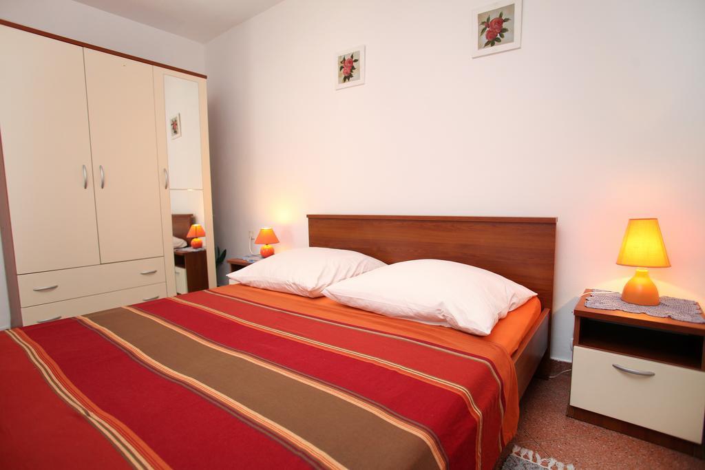 Apartments Jasmin Трогир Экстерьер фото