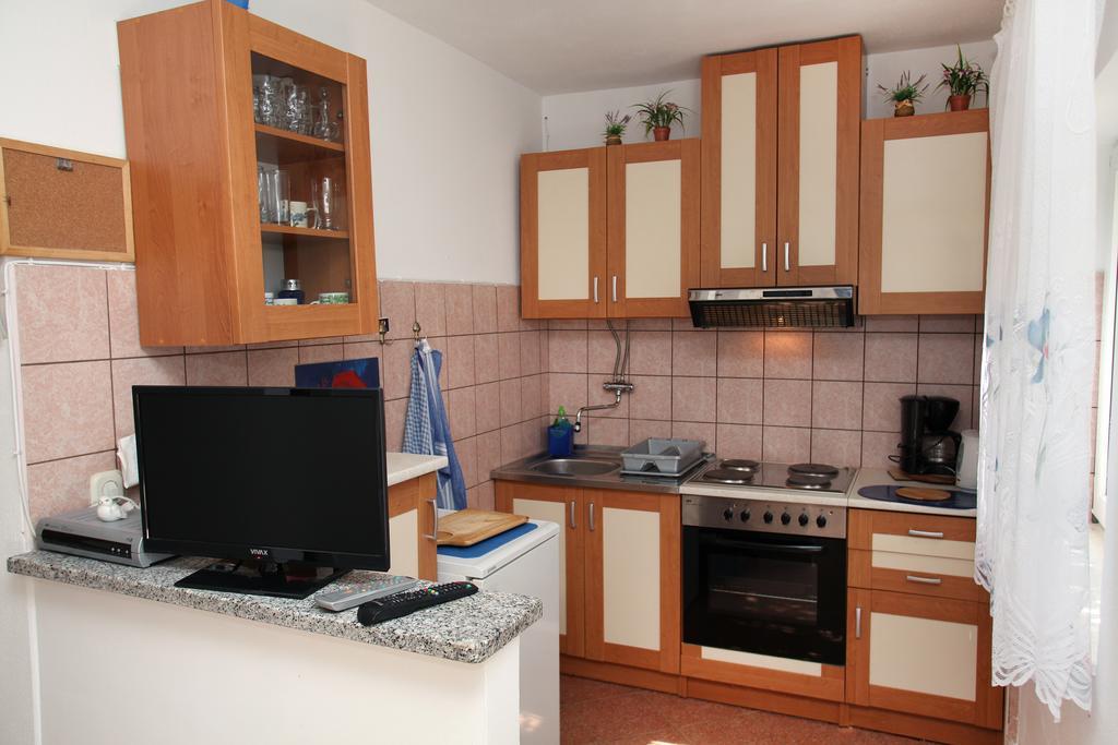 Apartments Jasmin Трогир Экстерьер фото