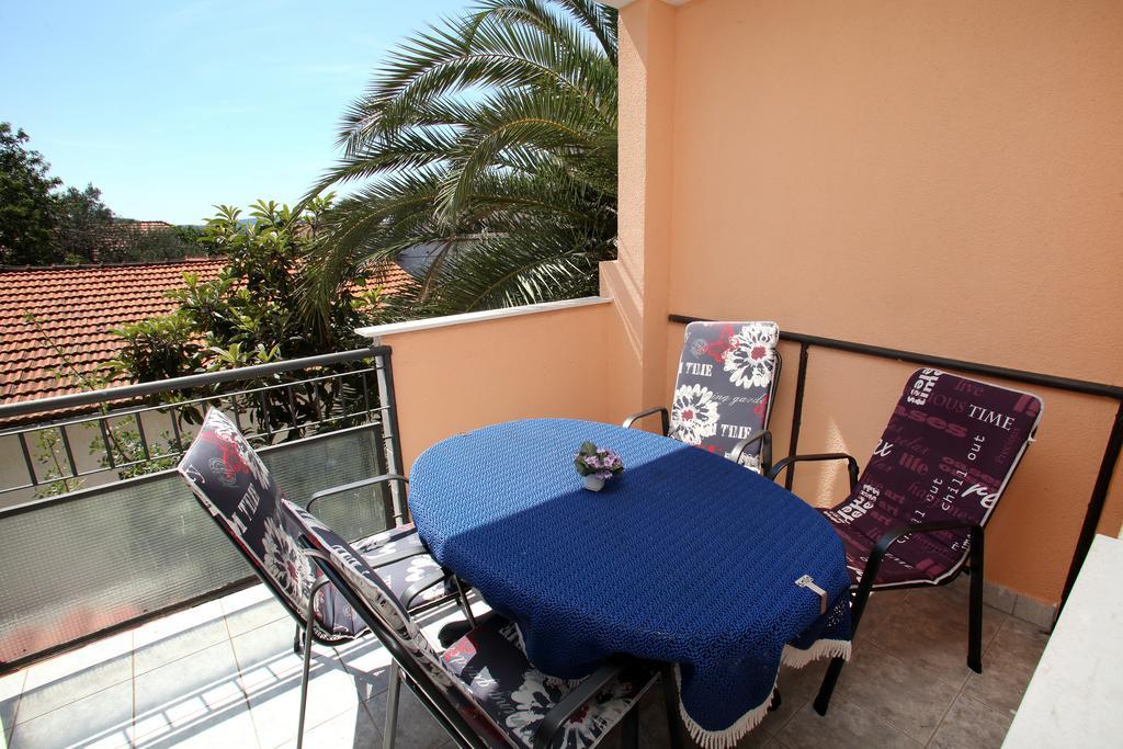 Apartments Jasmin Трогир Экстерьер фото