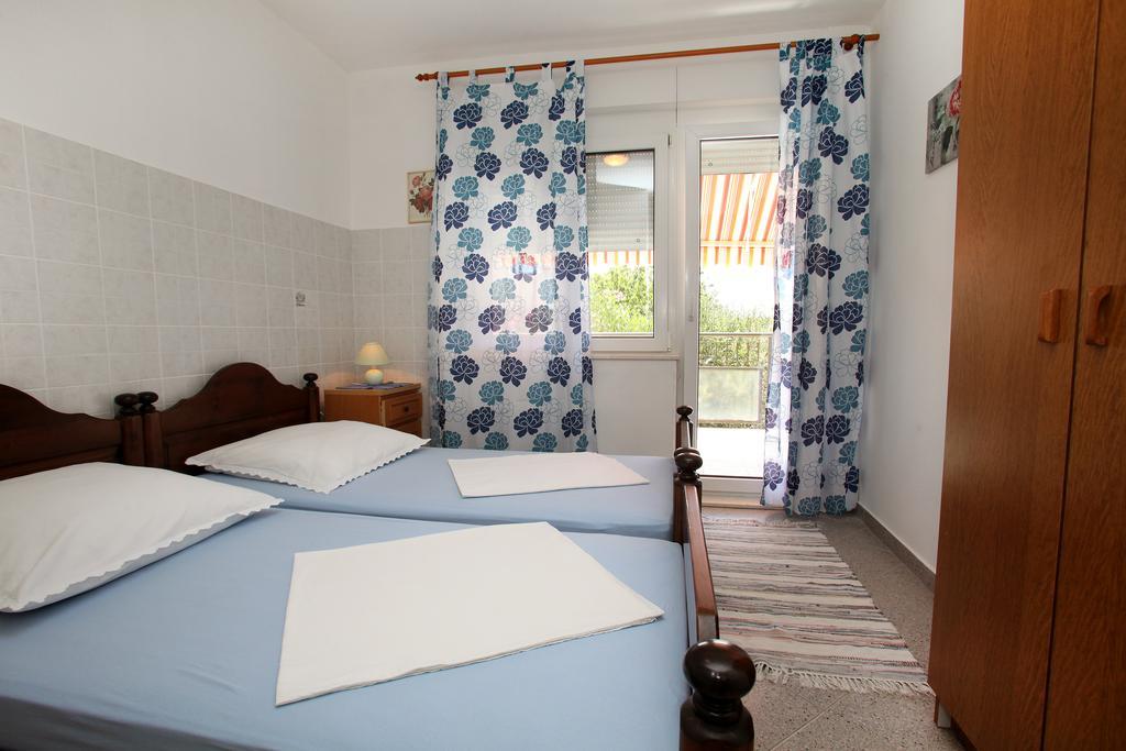 Apartments Jasmin Трогир Экстерьер фото