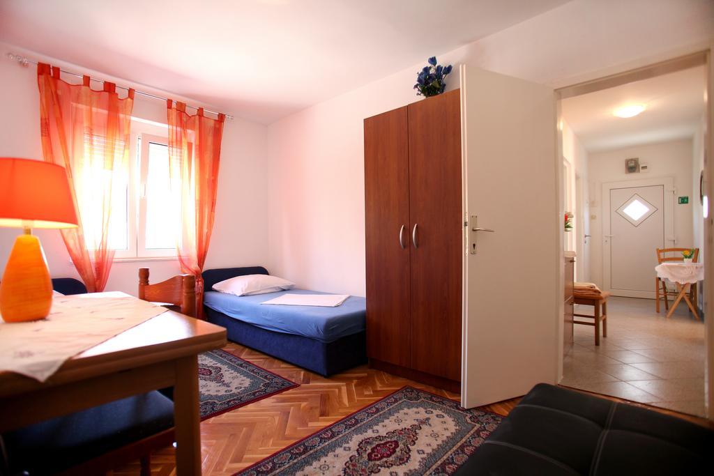Apartments Jasmin Трогир Экстерьер фото