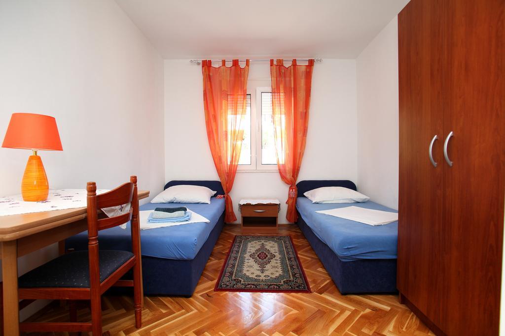Apartments Jasmin Трогир Экстерьер фото